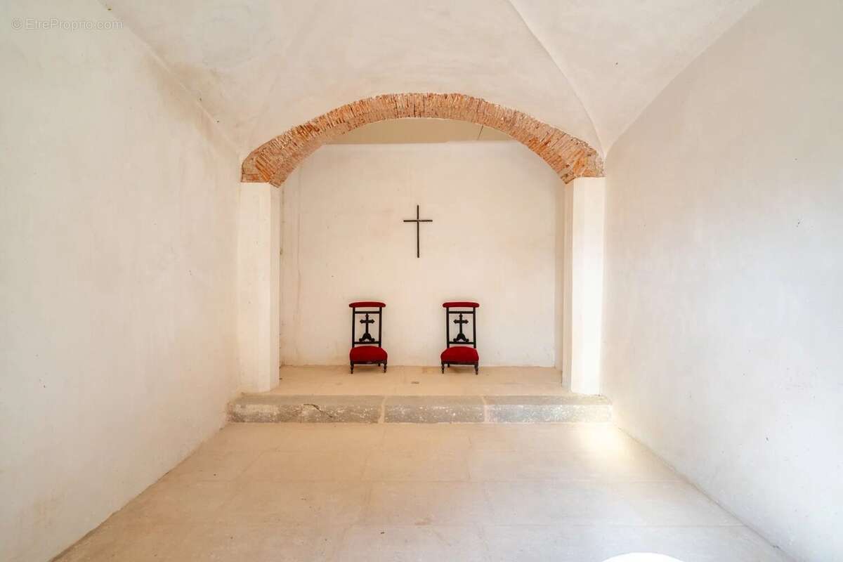 Maison à FOX-AMPHOUX