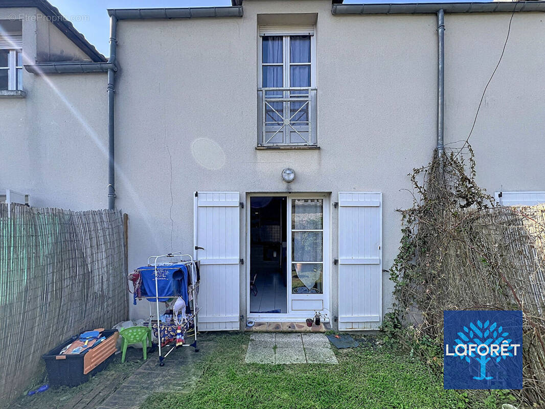 Appartement à BOURAY-SUR-JUINE