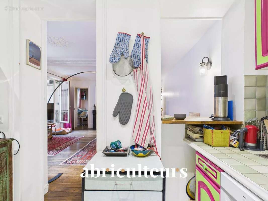 Appartement à PARIS-10E