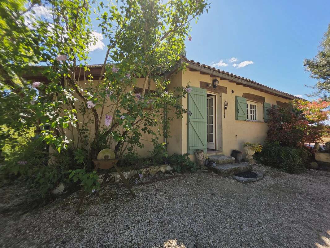 Maison à LAUZUN