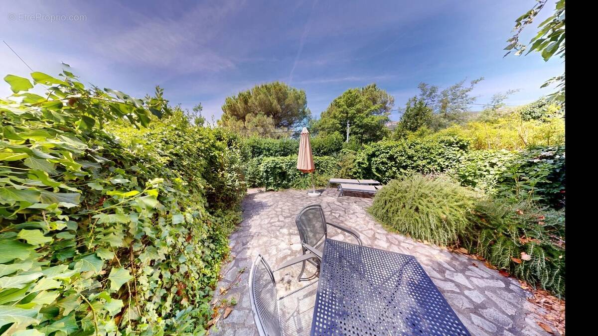 Appartement à VENCE