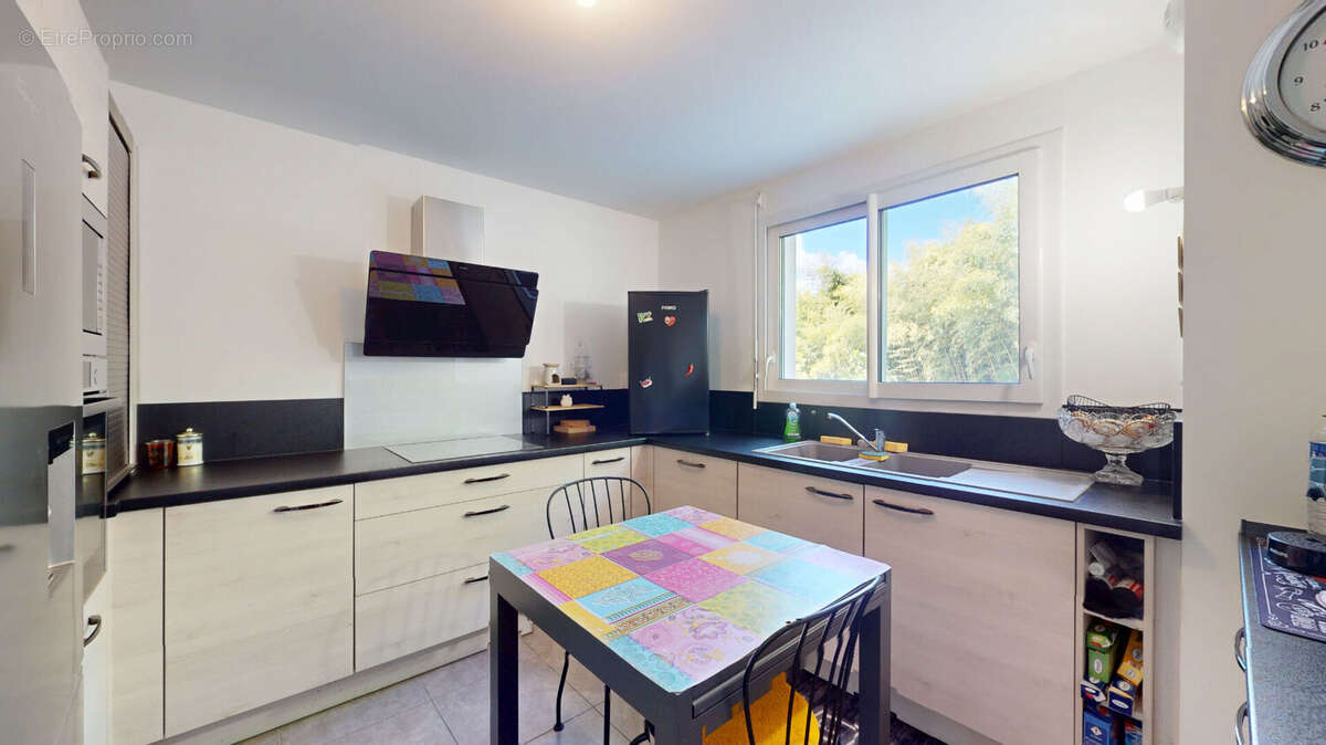Appartement à SAINT-MARTIN-D'URIAGE