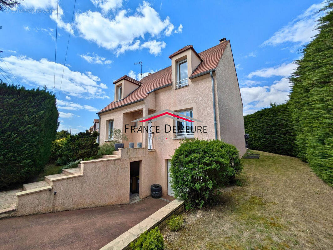 Maison à LE PLESSIS-BOUCHARD