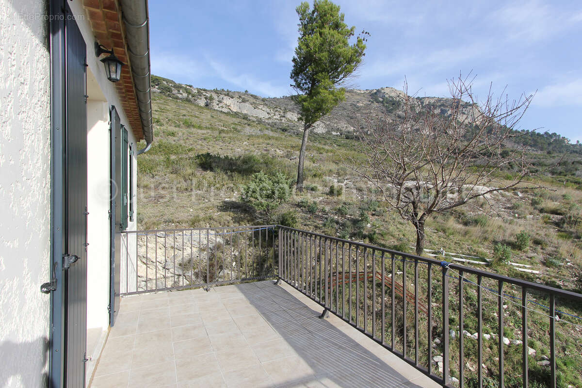 Maison à SAINT-HIPPOLYTE-LE-GRAVEYRON