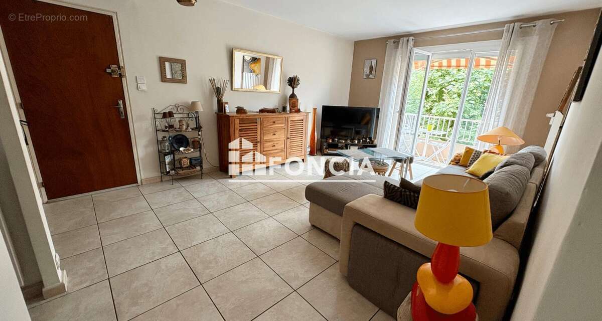 Appartement à HYERES