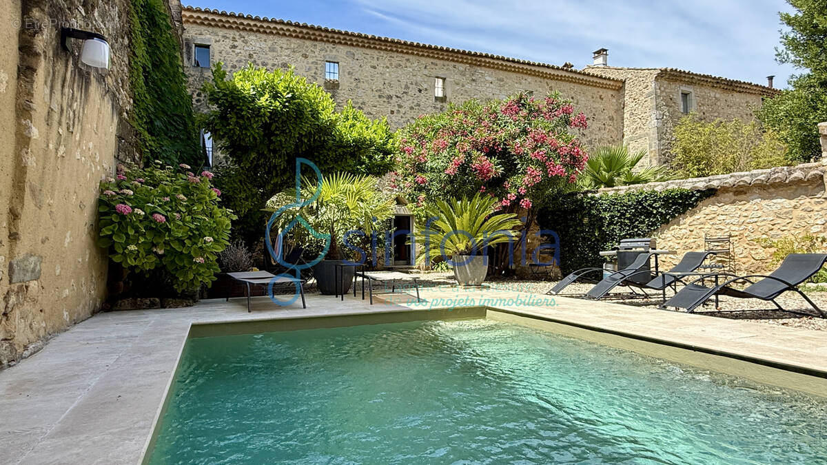 Propriété de charme avec piscine à 7 minutes d’Uzès - photo 1