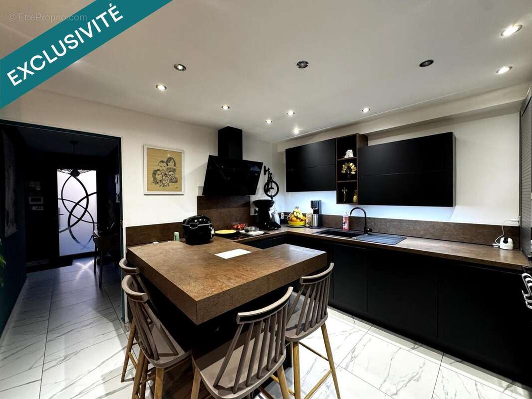 Photo 8 - Maison à ELOYES