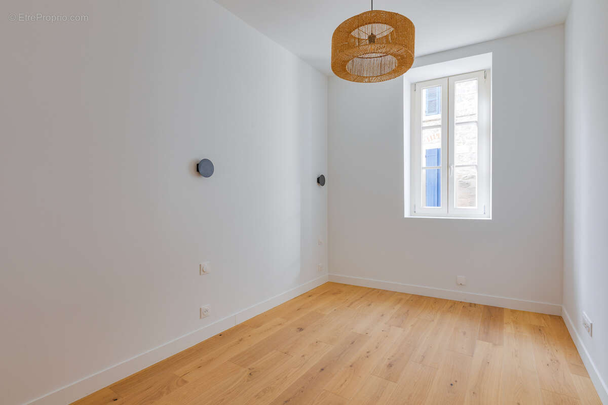 Appartement à SAINT-GENIS-LAVAL