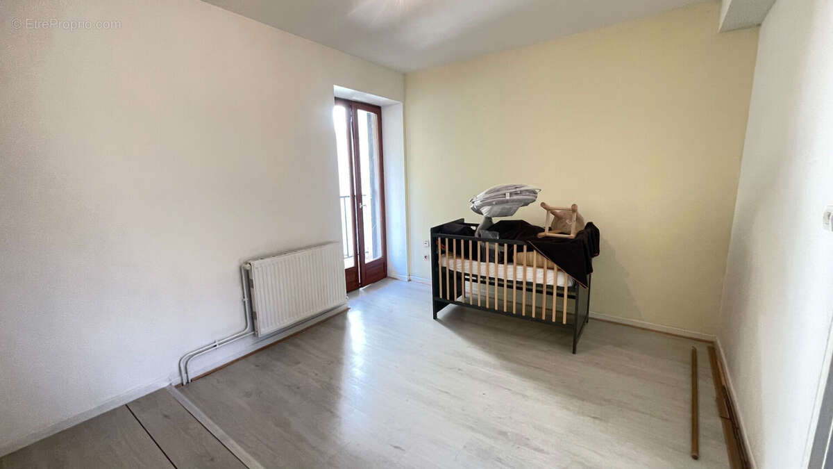 Maison à PONT-EVEQUE