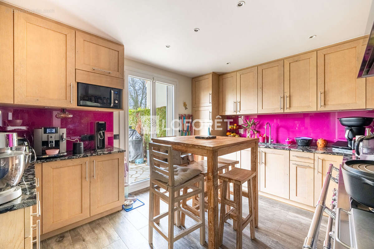 Maison à NEUVILLE-SUR-OISE