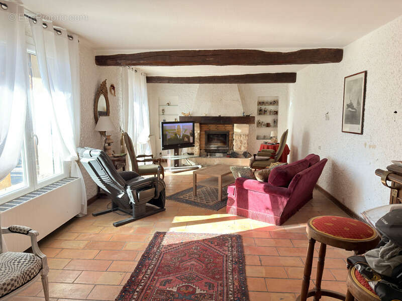 Maison à SAINT-SATURNIN-LES-APT