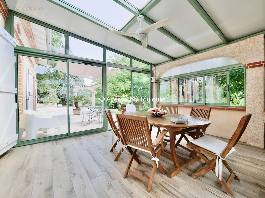 Montastruc-la-Conseillère, maison de charme T4/5 de 141m2 sur une vaste parcelle - photo 4