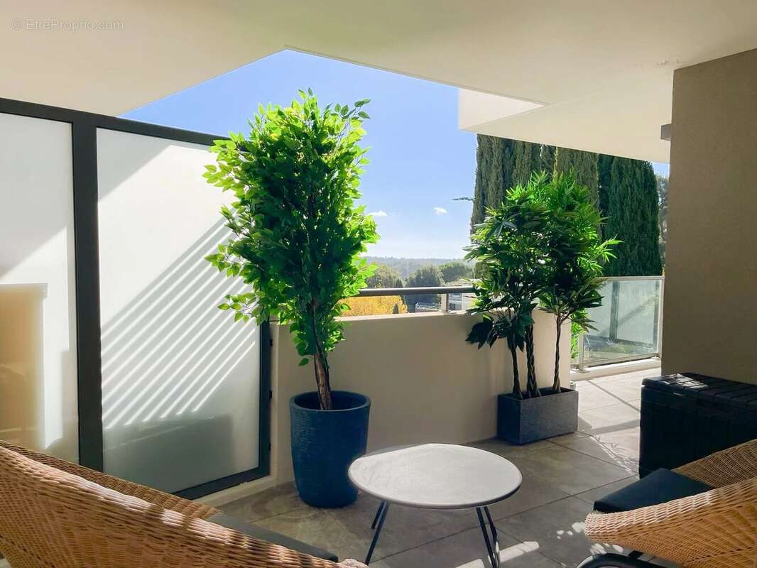 Appartement à VENCE