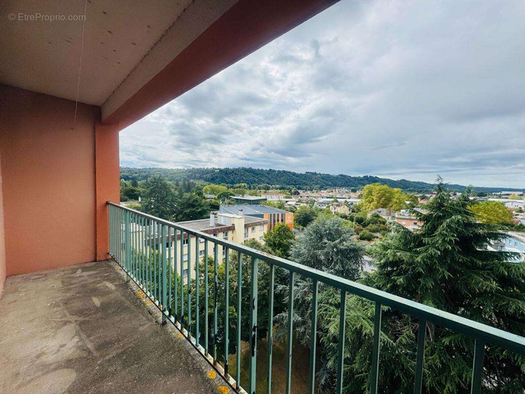 Appartement à BILLERE