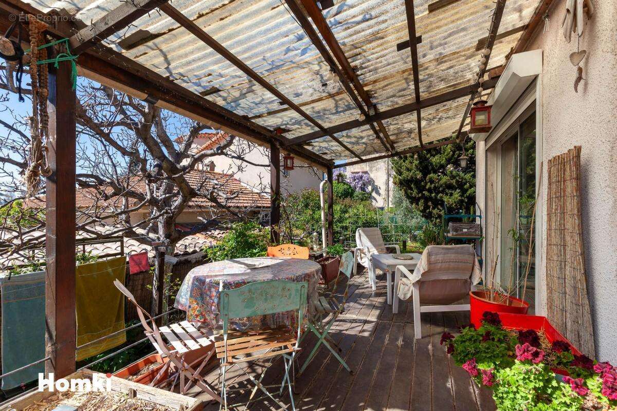 Beaumont bas de villa type 3 avec jardin et petites d2pendances - photo 5