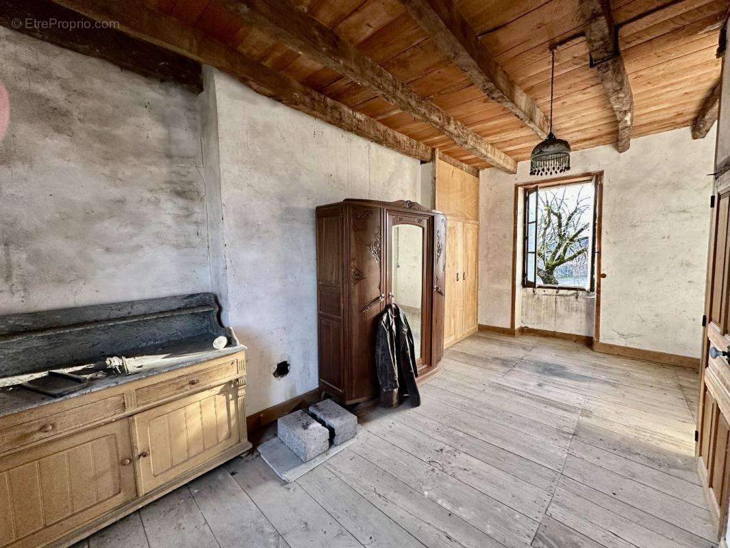 Maison à CRESSENSAC