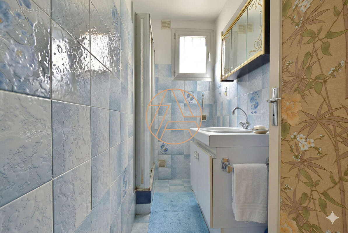 Maison à SAINT-MAUR-DES-FOSSES