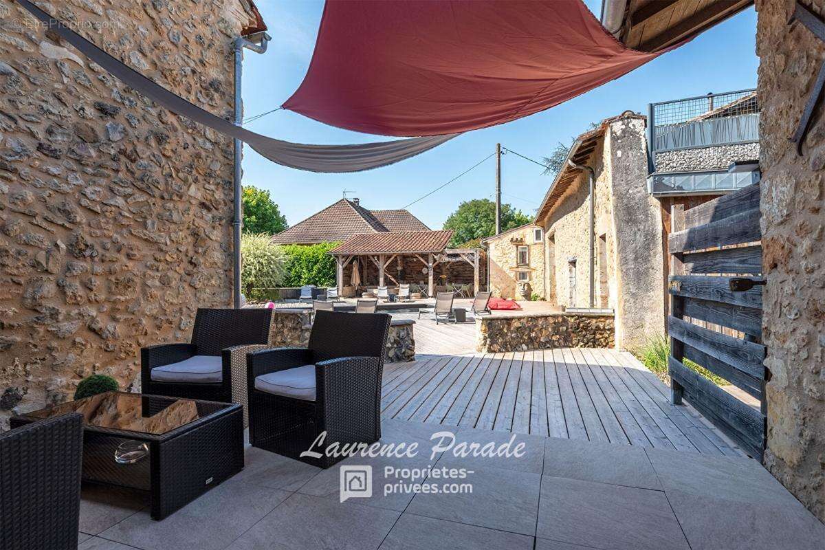 Maison à SOURZAC