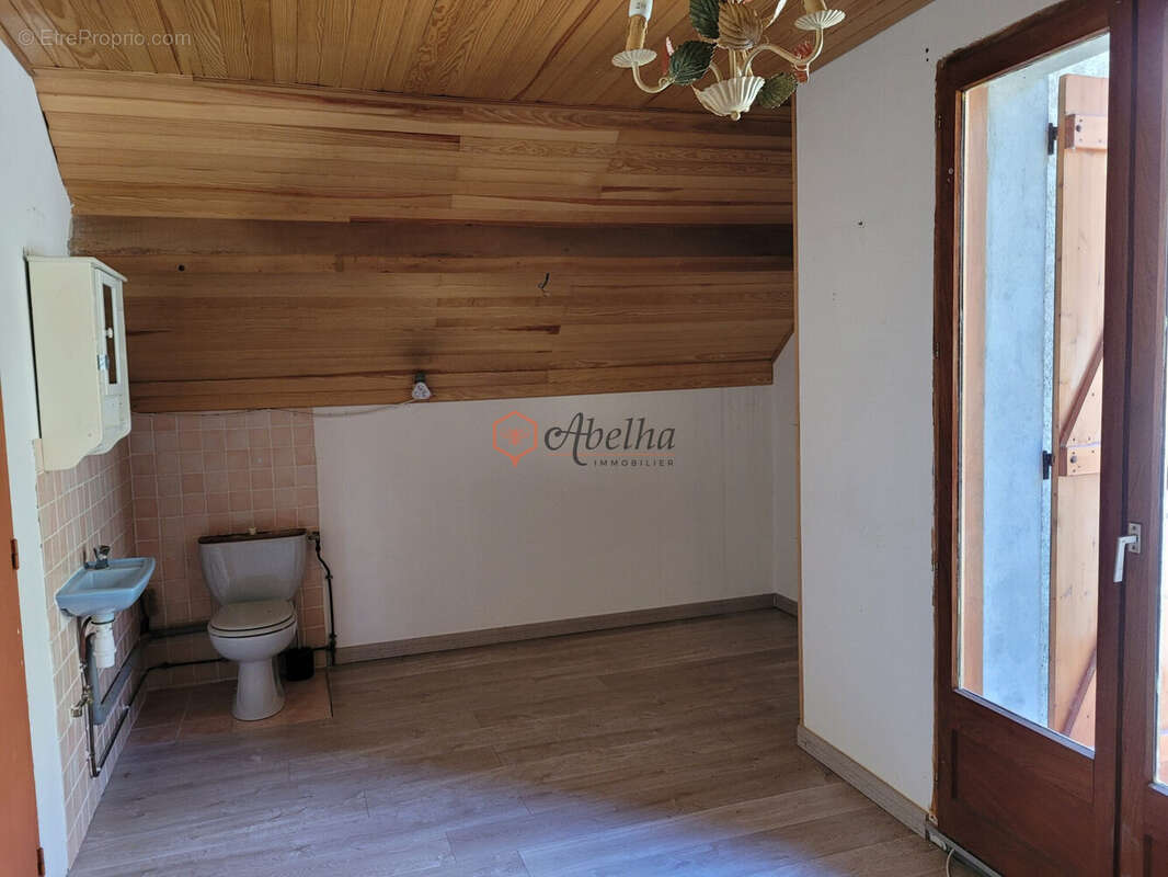 Maison à LA CHAPELLE-EN-VALGAUDEMAR