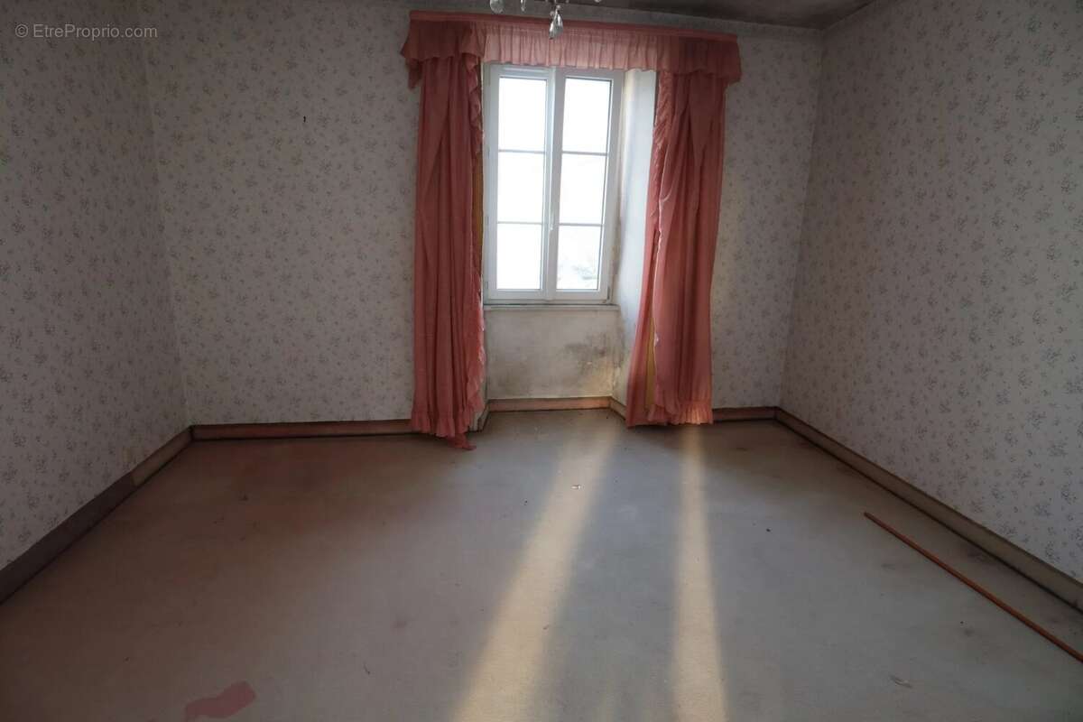 Appartement à CARHAIX-PLOUGUER