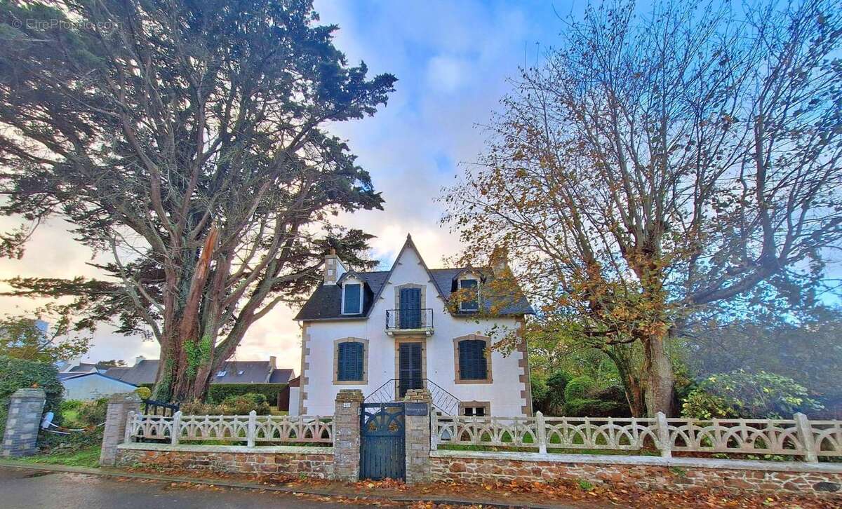 Maison à PLOUGASNOU