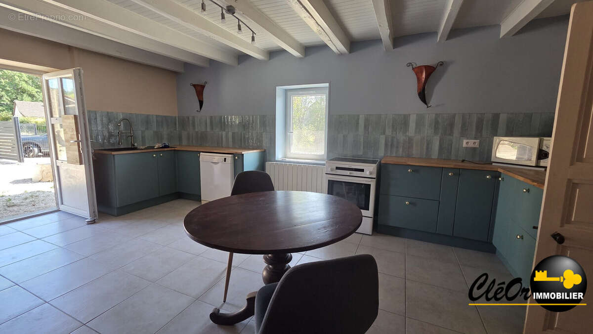 Maison 4 pièces 84 m² à vendre à La Chapelle-Saint-Sauveur (71310) - photo 2