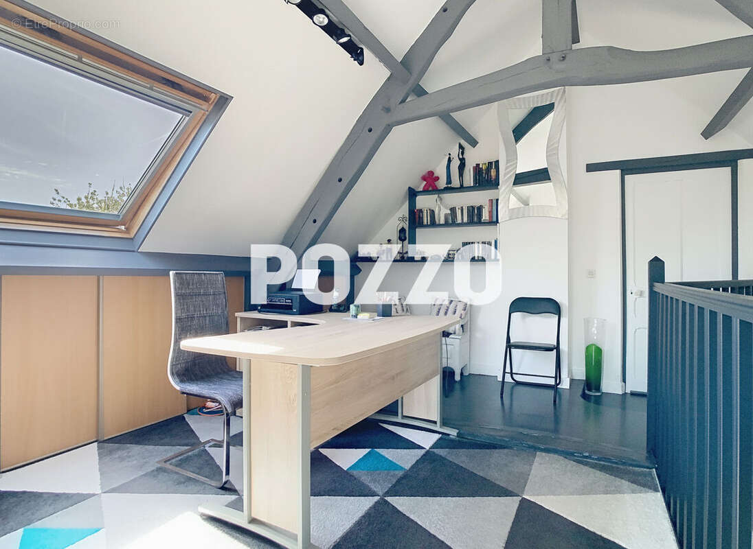 A Vendre - Saint Georges De Grehaigne - Maison 6 pièce(s) 149 m² - photo 12