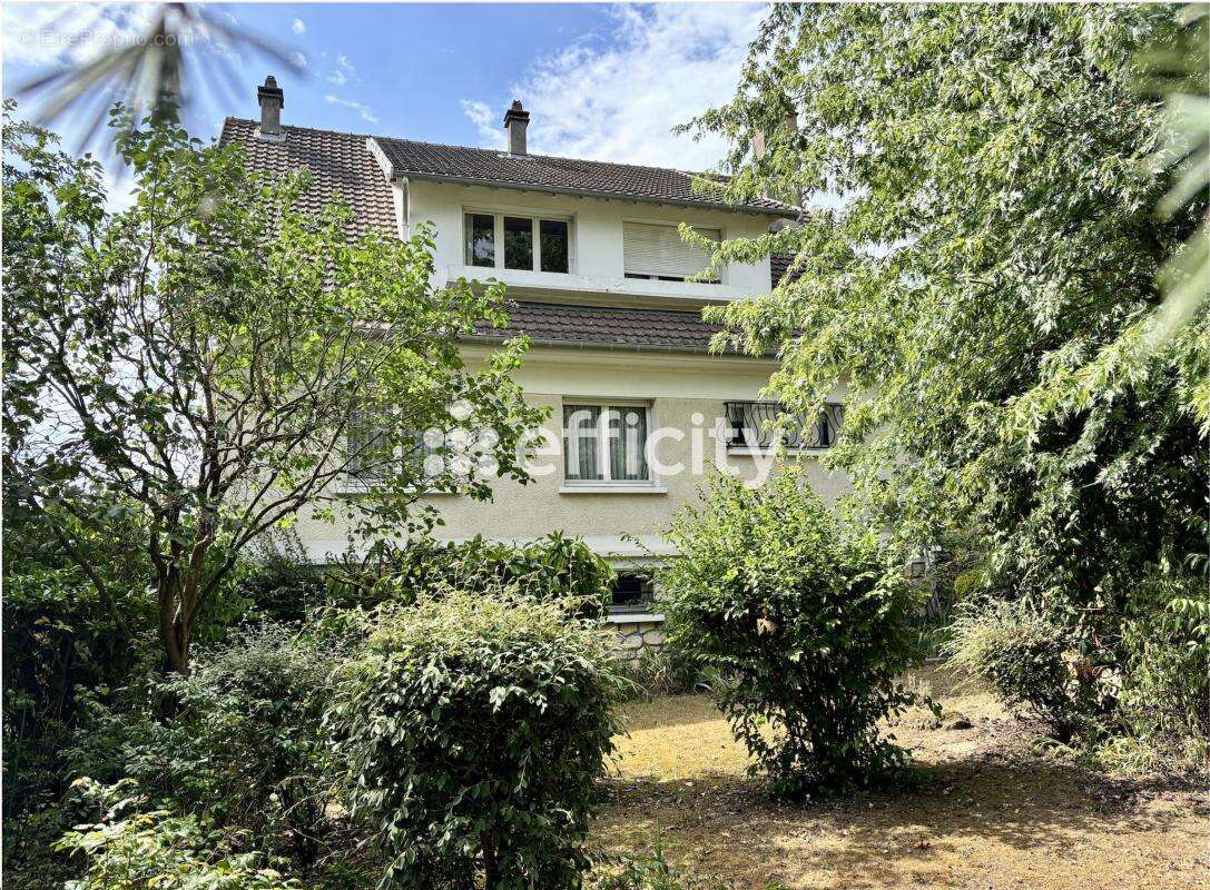 Maison 6 pièces 140 m² à vendre à Saint-Jean-De-Beauregard (91940) - photo 12