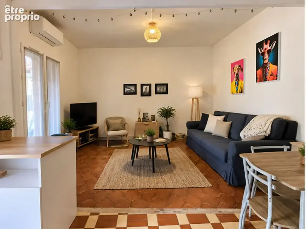 Deux maisons de ville  4 appartements & grand garage - photo 6
