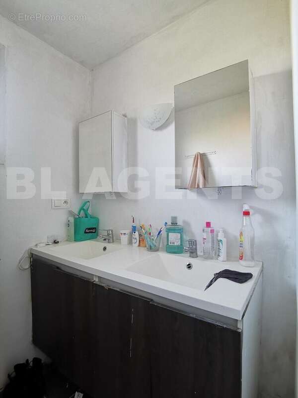 IMG_20251229_150100 - Maison à AMBARES-ET-LAGRAVE