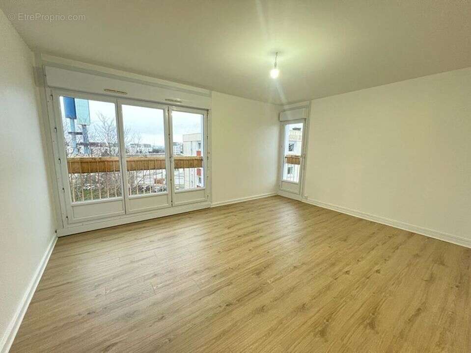 Appartement à HEROUVILLE-SAINT-CLAIR