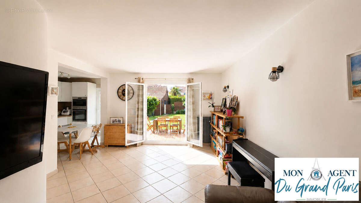Maison à SACLAY