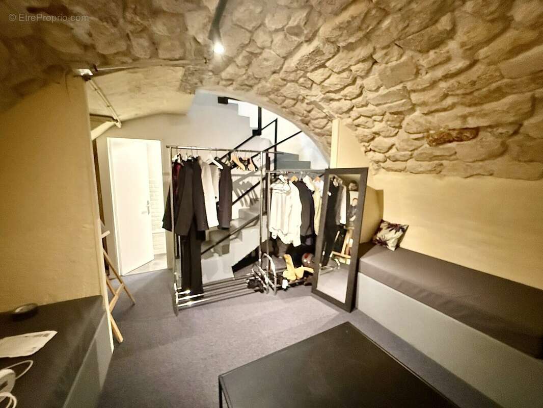 Commerce 148 m² à Paris-2e  - photo 8