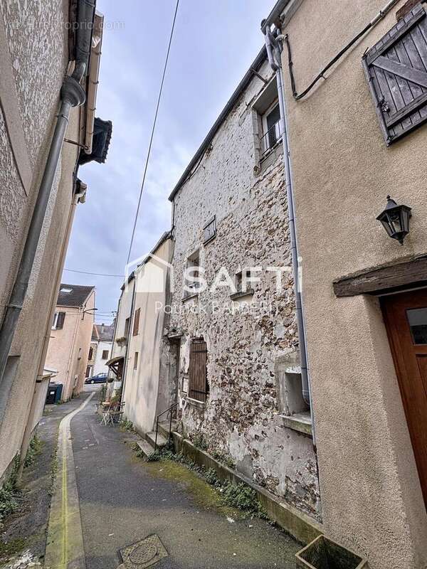 Maison 75 m² à Menucourt  - photo 9