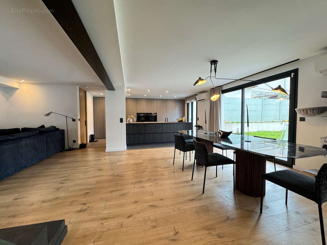 Maison à ORMESSON-SUR-MARNE