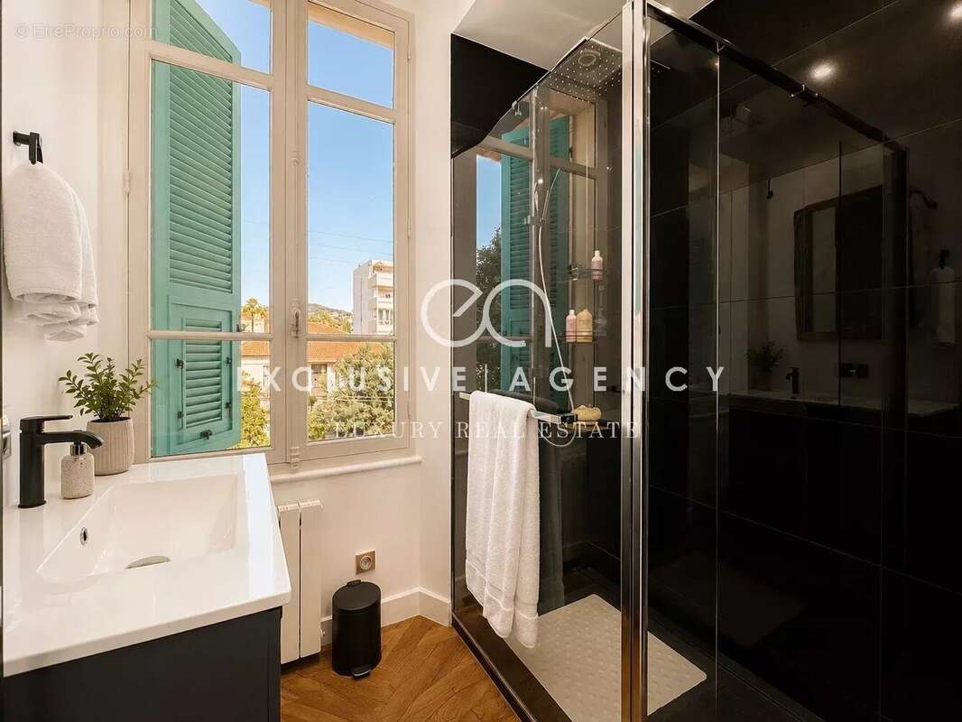 Cannet Europe maison bourgeoise 302m² au calme - photo 16