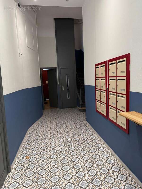 Photo 2 - Appartement à MARSEILLE-2E