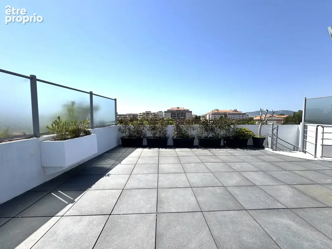 Appartement à FREJUS
