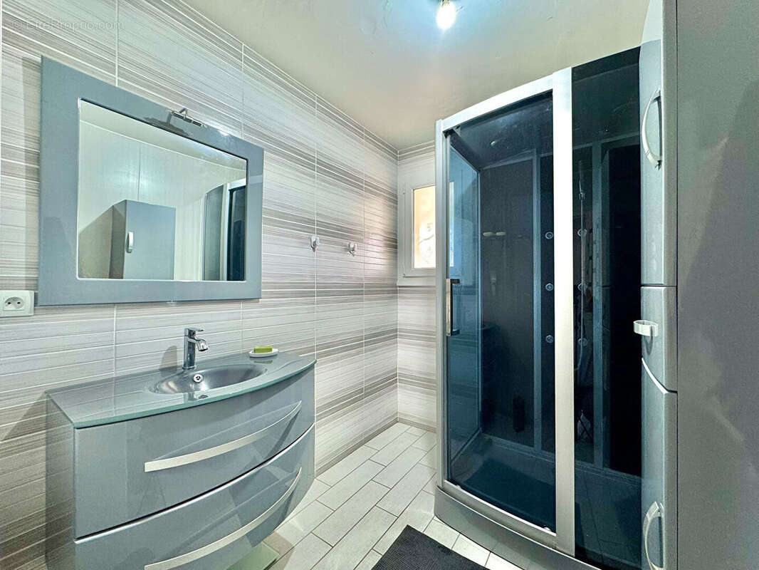 Maison à SAINT-SULPICE-DE-ROYAN