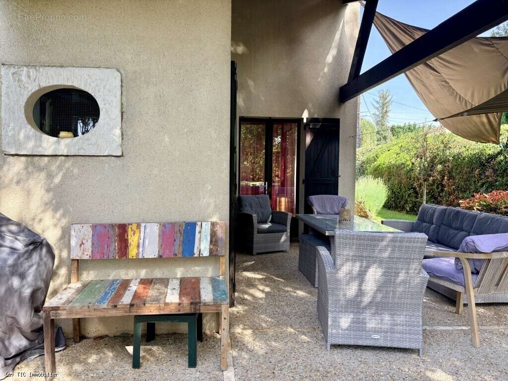 Maison contemporaine de 105 m² avec grand jardin arboré et piscine chauffée - photo 22