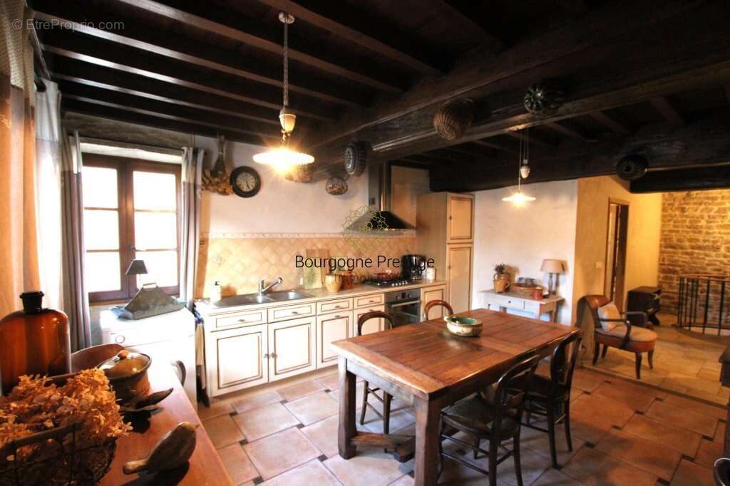 Maison à TOURNUS
