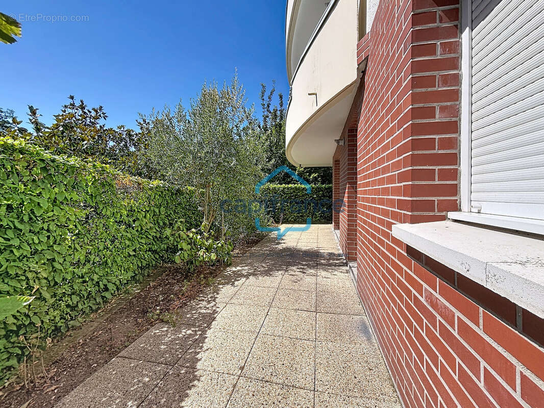 Appartement à vendre 2 pièces PETIT COURONNE (76) - photo 2