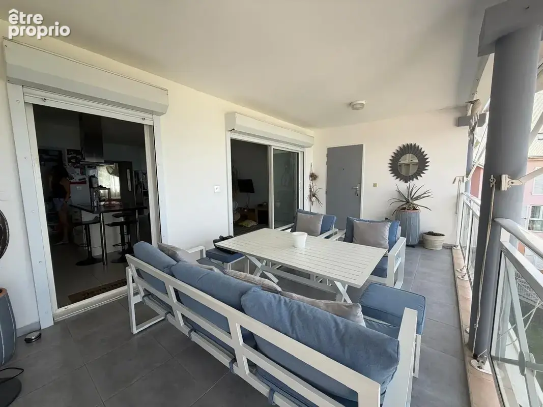 Appartement F3 avec magnifique vue sur la mer dans résidence calme. - photo 5