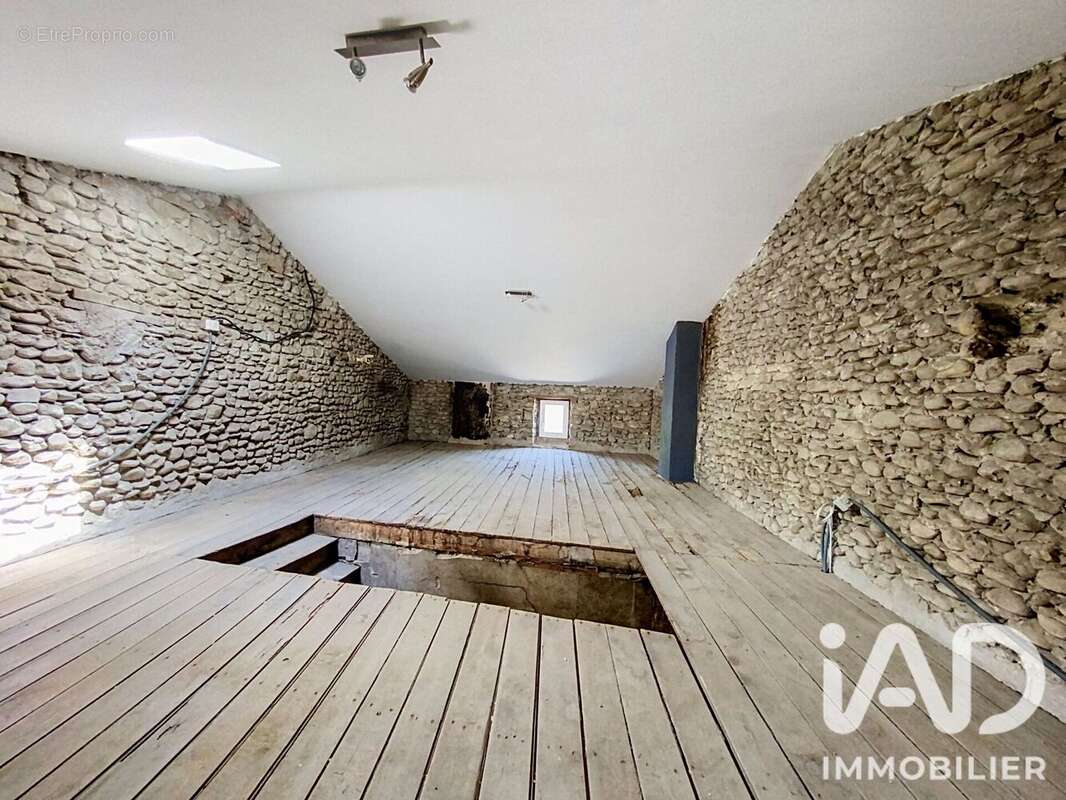 Maison 119 m² à Saint-Gervais-Sur-Roubion  - photo 5