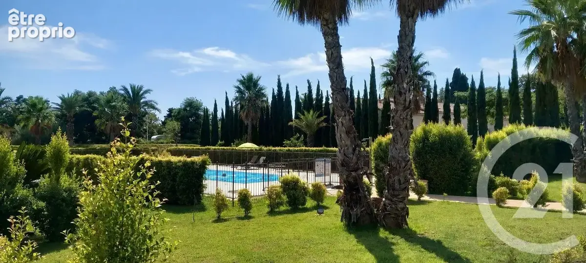 Appartement à BORMES-LES-MIMOSAS