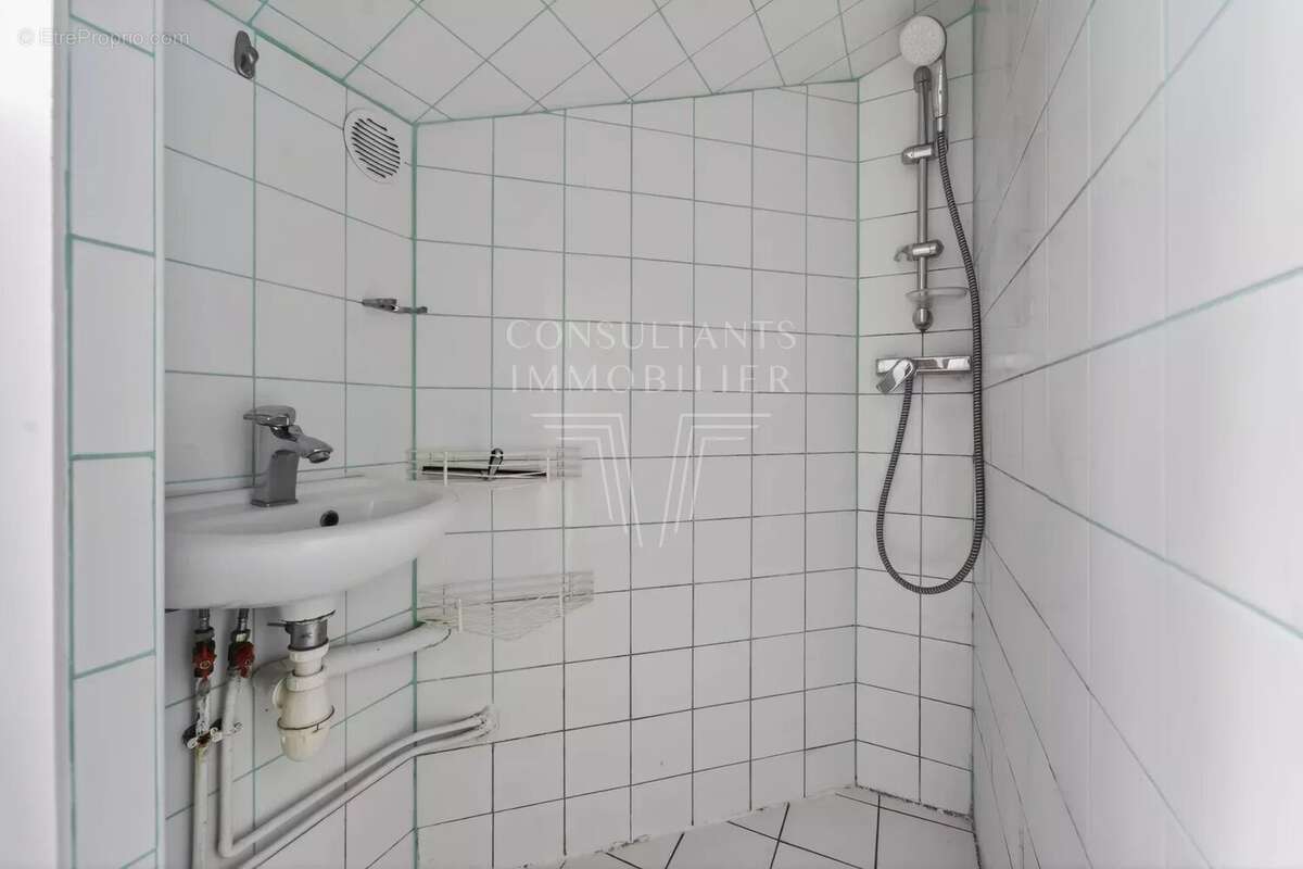 Appartement à LEVALLOIS-PERRET