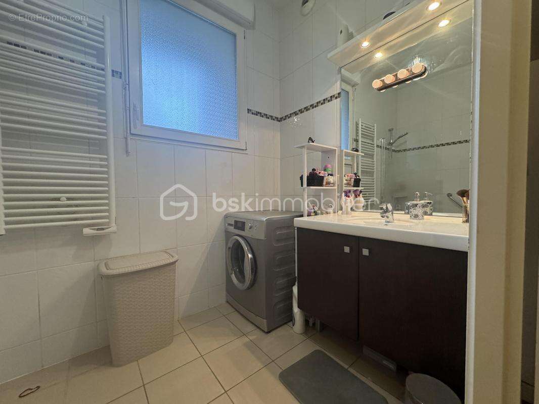 Appartement à FERRIERES-EN-BRIE