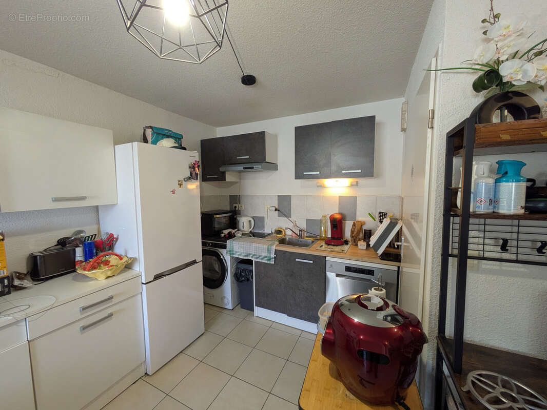 Appartement à BAGNOLS-SUR-CEZE