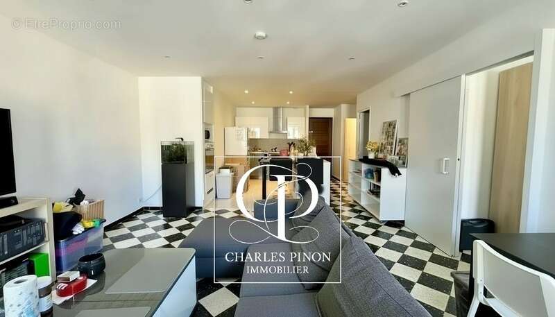 Maison à SAINT-CANNAT