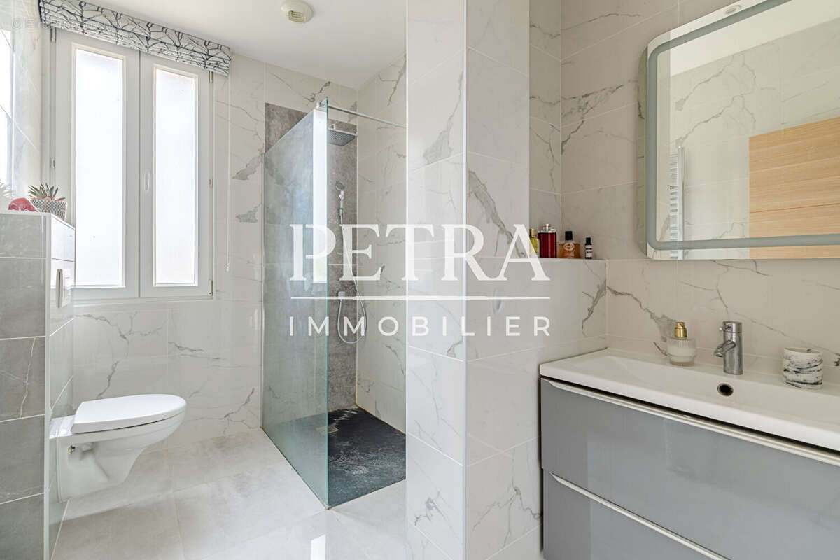 Maison à L&#039;HAY-LES-ROSES